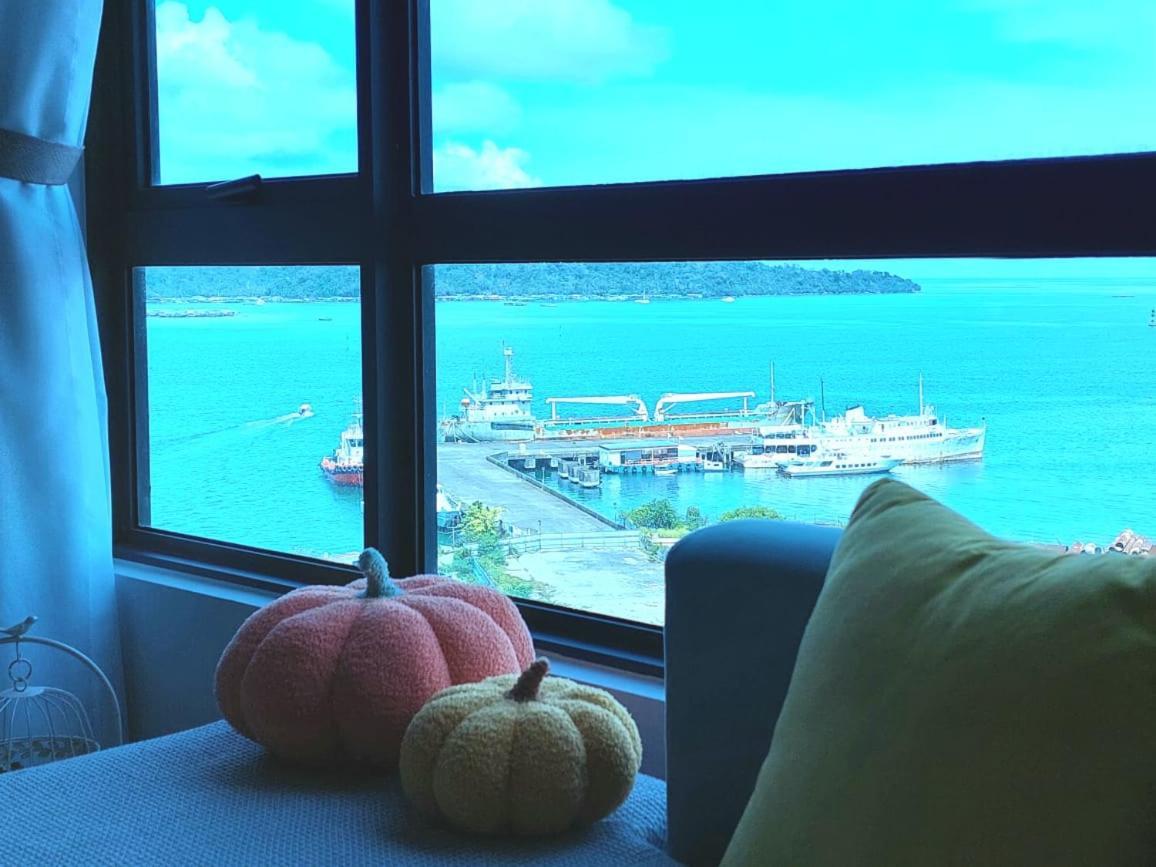 J'Stay Seaview Suite Jesselton Quay Kota Kinabalu Bagian luar foto