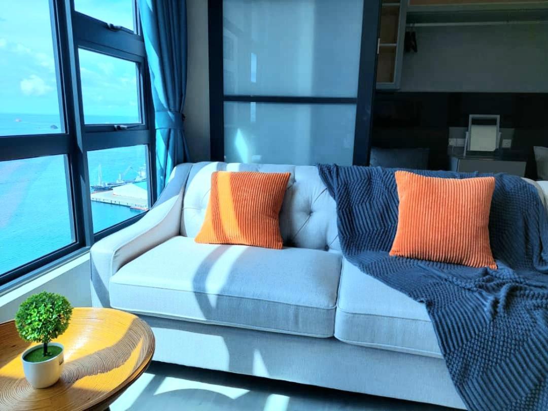J'Stay Seaview Suite Jesselton Quay Kota Kinabalu Bagian luar foto