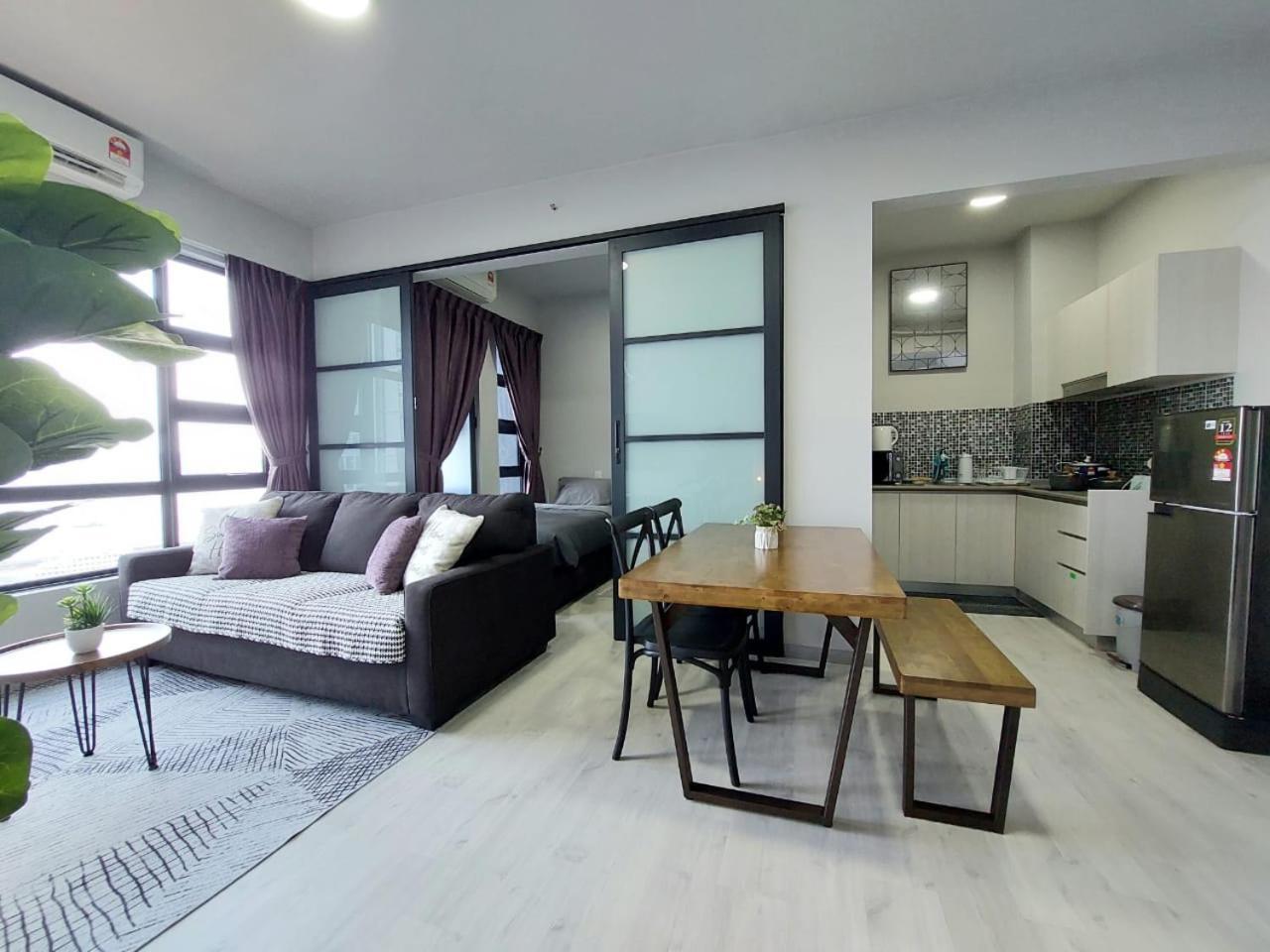 J'Stay Seaview Suite Jesselton Quay Kota Kinabalu Bagian luar foto