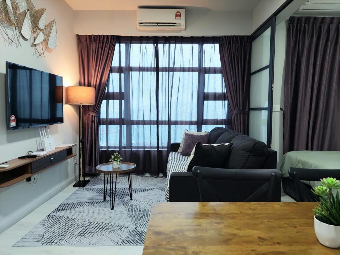 J'Stay Seaview Suite Jesselton Quay Kota Kinabalu Bagian luar foto
