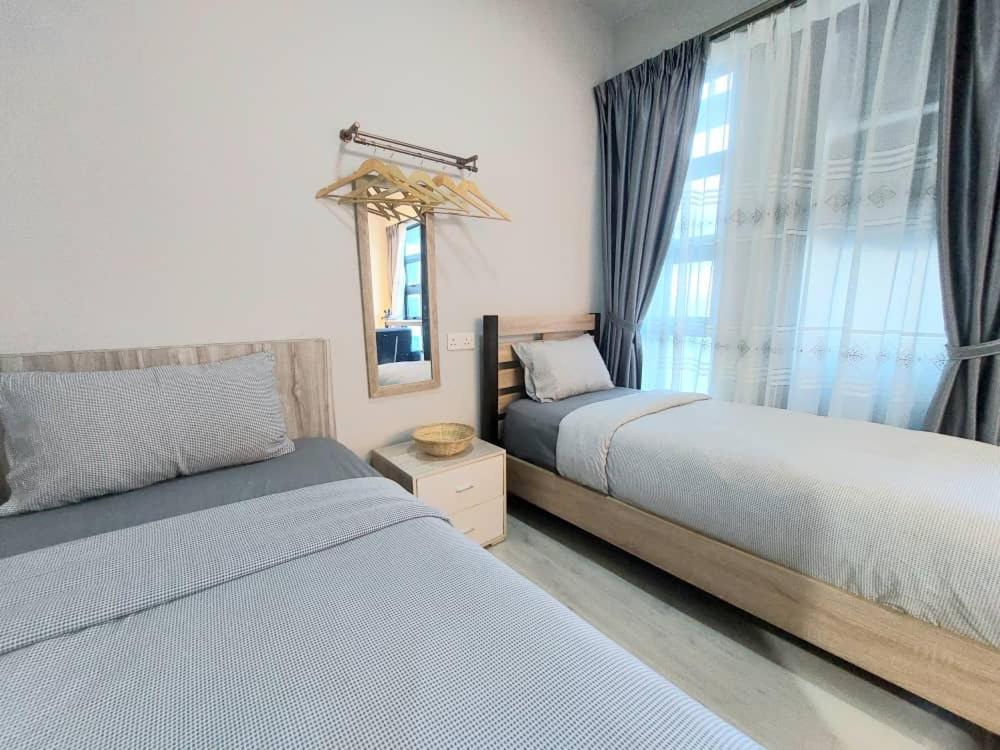 J'Stay Seaview Suite Jesselton Quay Kota Kinabalu Bagian luar foto